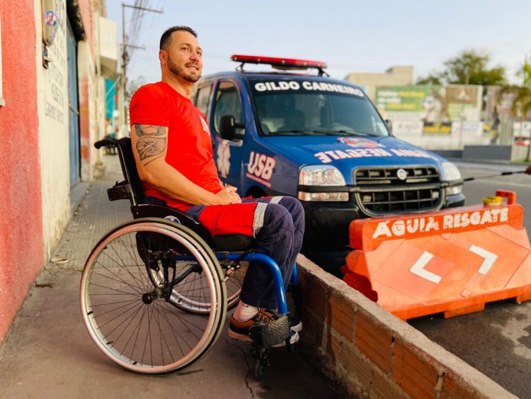 Dia internacional do deficiente físico. Conheça a história de Gildo, cadeirante coiteense motorista de ambulância