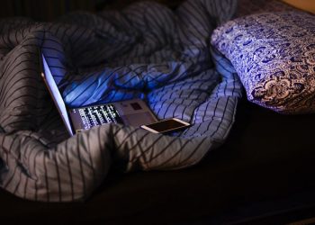 Qualidade de sono das mulheres é pior que a dos homens, indica estudo