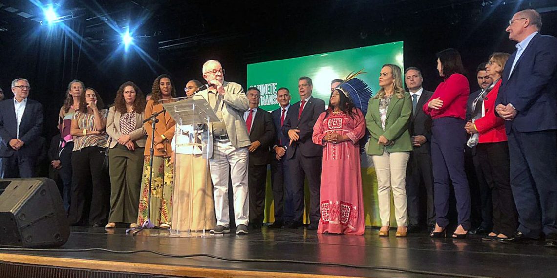 Presidente Diplomado anuncia últimos 16 ministros do novo governo