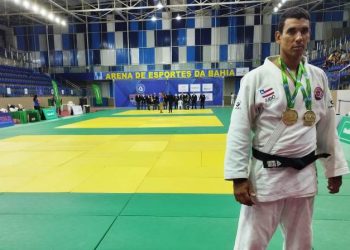 Serrinhense Uilquer Araújo chega ao fim da temporada como melhor judoca do ano na categoria 100kg