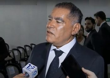 Desembargador natural de Riachão do Jacuípe suspende compra de 98 blindados a R$ 5 bi