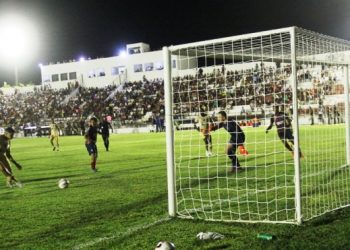 Baianão: em jogo de pouca emoção Bahia vence o Jacuipense na Arena Valfredão com gol de Ricardo Goulart