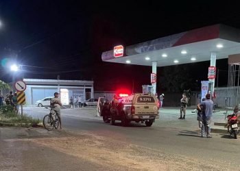 Segurança é morto e mulher grávida baleada em posto de combustíveis
