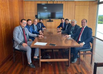 Em Brasília, UPB abre diálogo com o governo federal para impedir queda do FPM em 101 municípios baianos