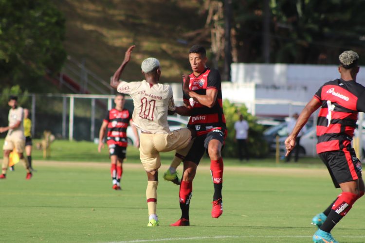 Jacuipense perde para o Vitória e adia sonho de disputar a Copa do Nordeste