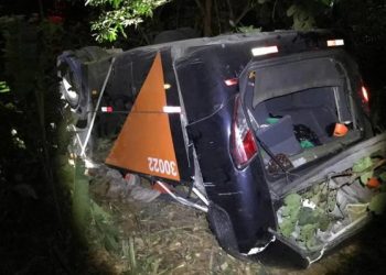 MG – Ônibus com time de futebol cai de ponte e deixa mortos e feridos na BR-116