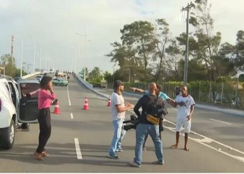 Equipe da TV Record é agredida durante reportagem em Salvador