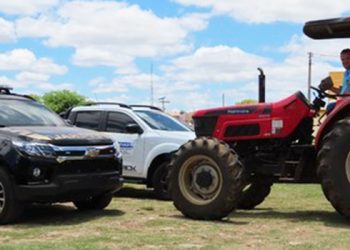 CODEVASF recupera tratores retirados ilegalmente do pátio da Companhia em Juazeiro