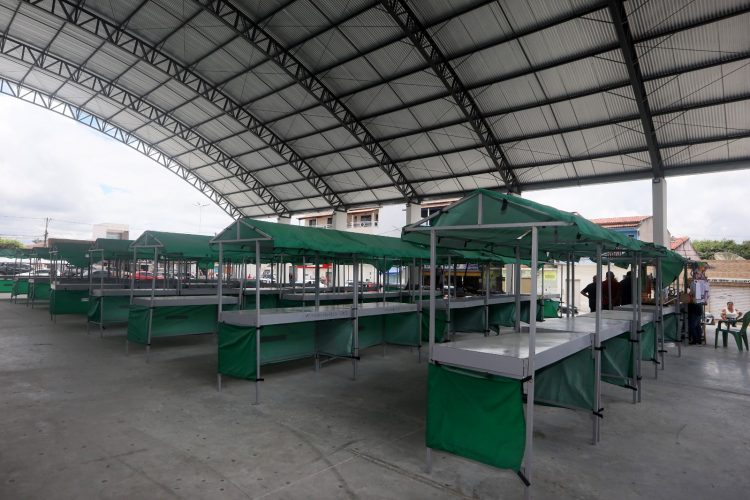 Governo do Estado entregou e autorizou obras em Várzea da Roça, neste domingo (26)