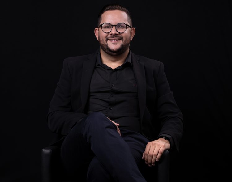 Faltando 500 dias para a próxima campanha eleitoral, Marqueteiro Ramires Mota relembra suas 12 vitórias