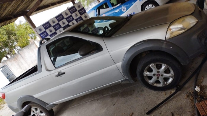 Coité – Polícia Civil apreende veículo com placa clonada e restrição de furto