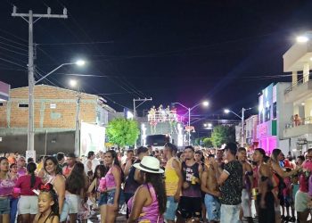 CarnaRua de Nova Fátima movimenta a cidade neste fim de semana