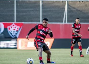 Vitória busca empate com o ABC no Barradão e segue sem vencer no Nordestão