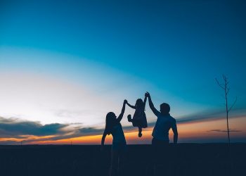 Quanto custa criar um filho até os 18 anos?