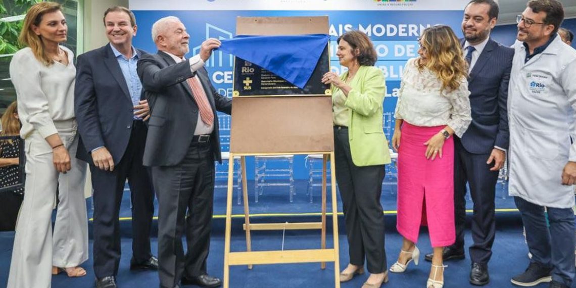 No Rio de Janeiro, Lula lança programa para reduzir filas do SUS