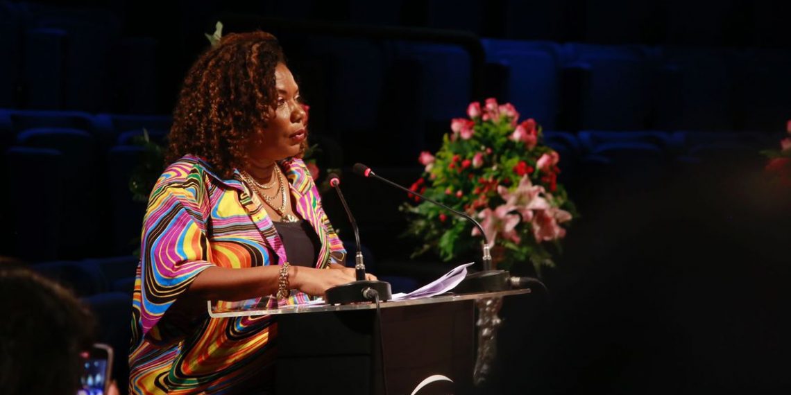 Ministra da Cultura promete apoio federal ao Carnaval
