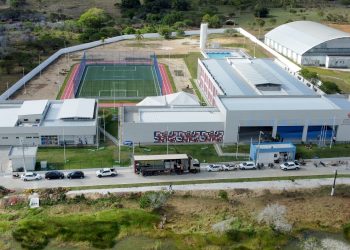 Com investimento de R$ 22,6 milhões, Jerônimo entrega colégio de ensino integral na cidade de Aporá