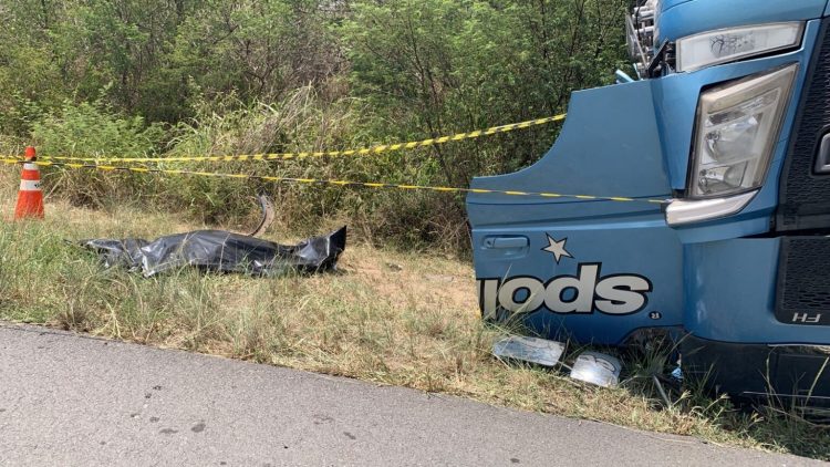 Caminhoneiro gaúcho morre em capotamento na BR 116/Sul