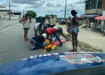 Coité – Colisão de motos deixa jovem ferida na Avenida Octácilio Gonçalves