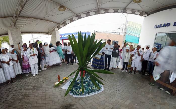 Terreiros de candomblé e umbanda de Coité se reunem para comemorar Dia Nacional das Tradições das Raízes de Matrizes Africanas e Nações do Candomblé