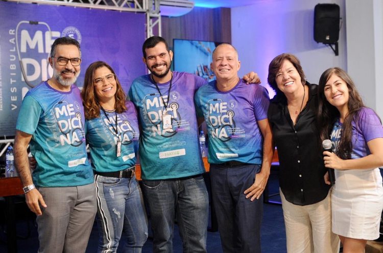 FARESI lança vestibular de Medicina durante coletiva de imprensa
