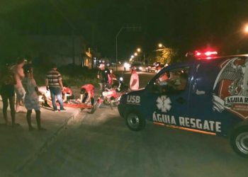 Homem é atropelado por moto próximo a colégio e casal sofre queda de motocicleta próximo a faculdade (atualizada)