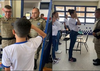 Comando do 16° BPM visita colégio do sistema CPM, em Conceição do Coité
