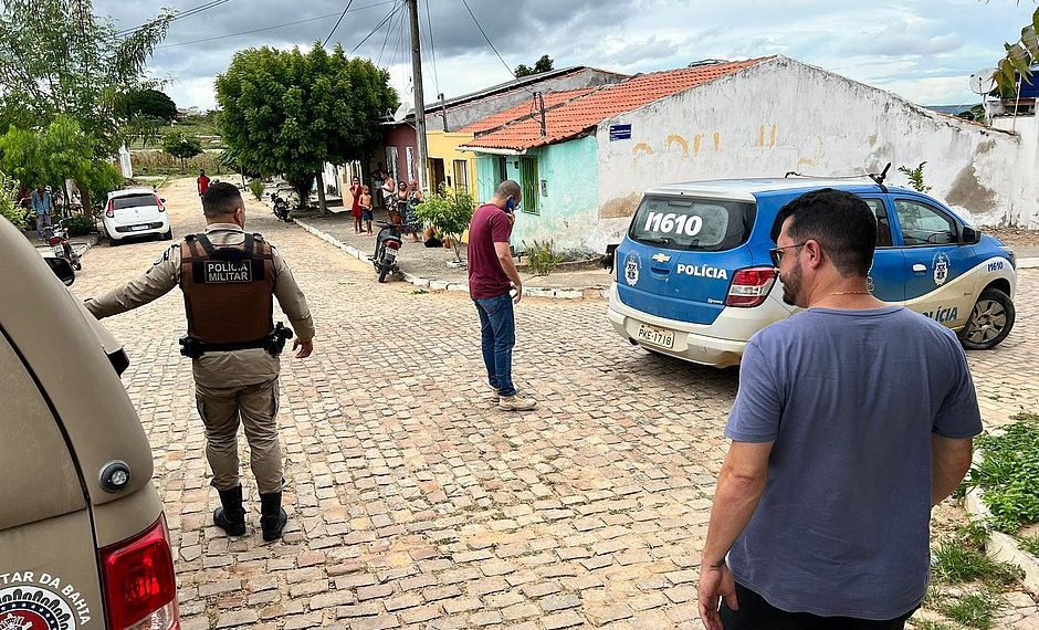 Homem é preso por estuprar a prima da namorada