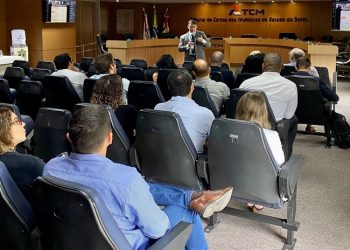 TCM – Servidores participam de capacitação sobre nova Lei de Licitações e Contratos