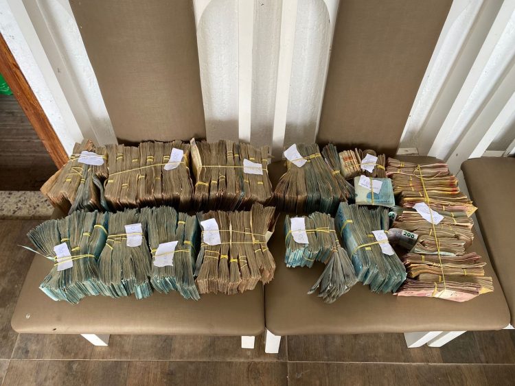 Operação é deflagrada contra grupo familiar investigado por extorsão em Euclides da Cunha e Ribeira do Pombal