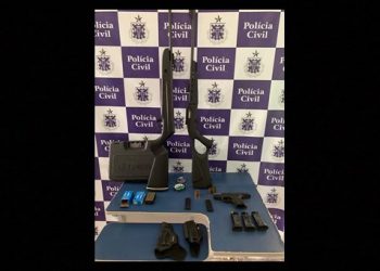 Operação Unum Corpus – Agentes da Delegacia de Coité prende homem e apreende armas em Retirolândia