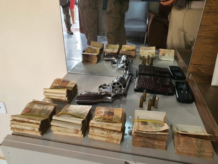 Operação é deflagrada contra grupo familiar investigado por extorsão em Euclides da Cunha e Ribeira do Pombal