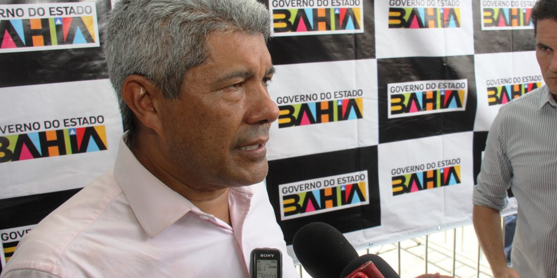 Durante visita a Valente, Jerônimo reafirmou que escolas da rede estadual abrirão nos finais de semana