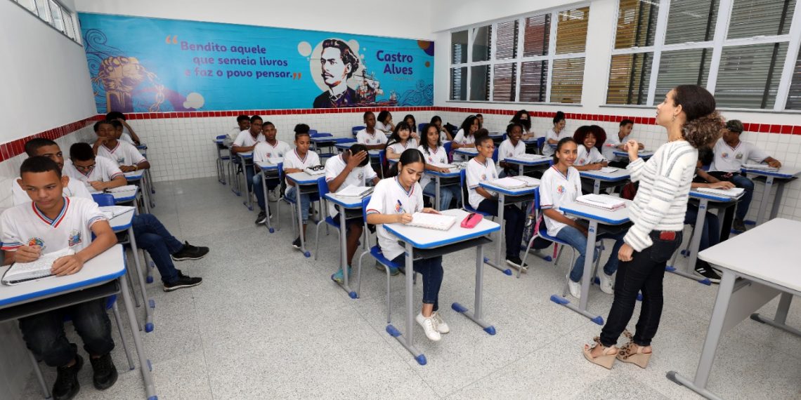 Governo do Estado publica portaria que garante direito à progressão funcional para professores e coordenadores pedagógicos