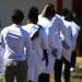 Governo relança Mais Médicos; brasileiros terão prioridade