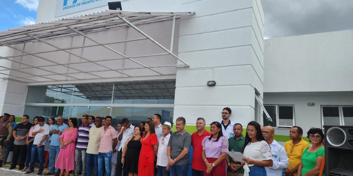 Alex da Piatã participa da inauguração da UPA 24h em Lamarão