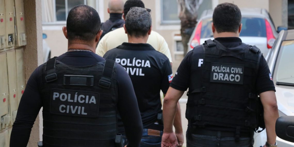 PC identifica adolescentes responsáveis por ameaças a escolas