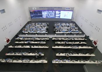 Polícia localiza 30 estudantes autores de fake news e com armas em escolas