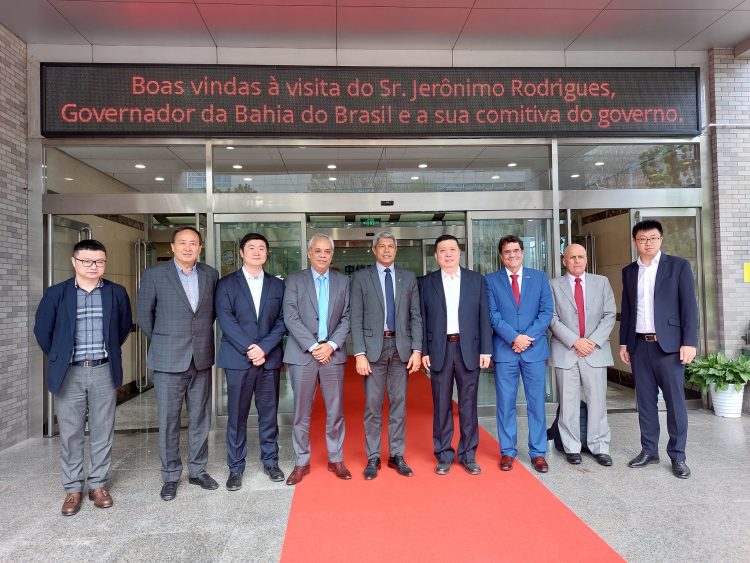 Em missão na China, Jerônimo visita empresas de tecnologia e estuda trazer conceito de cidades inteligentes para a Bahia