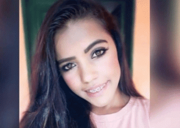 Motociclista morre ao colidir no fundo de carreta na BA 052
