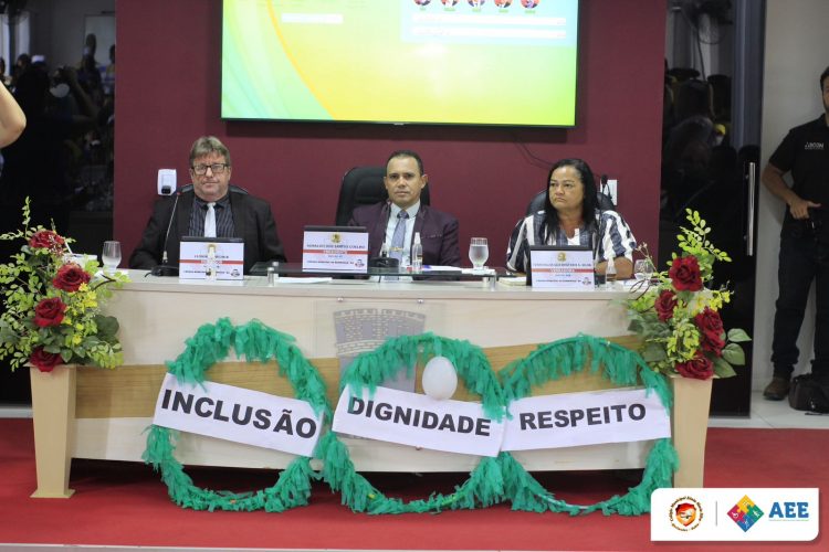 Queimadas: Colégio Sônia Maria realiza caminhada em Conscientização ao Autismo