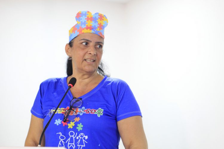 Queimadas: Colégio Sônia Maria realiza caminhada em Conscientização ao Autismo
