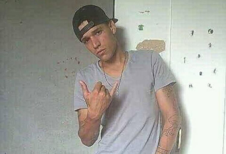 Homem natural de SC é morto na porta de casa em Valente