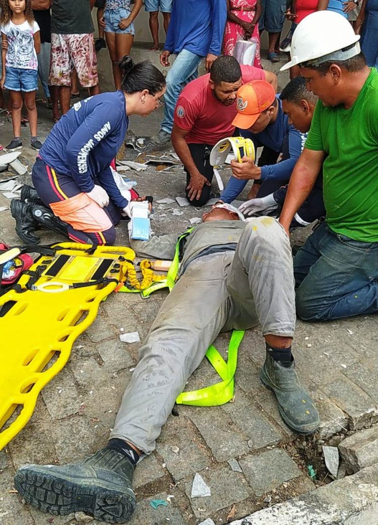 Homem caí de telhado quando trabalhava no centro de abastecimento