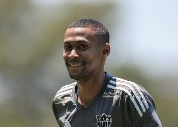 Bahia anuncia a contratação do atacante Ademir, do Atlético-MG