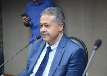 Projeto que visa implantar Selo Empresa Solidária com a Vida avança na ALBA. Autoria de Alex da Piatã