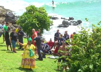 Turista carioca morre por afogamento em praia de Salvador. Ela comemorou aniversário na quarta-feira no RJ