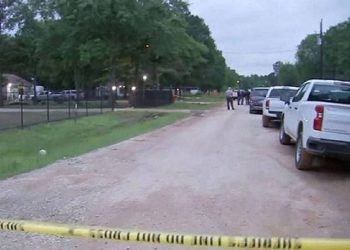 Homem mata cinco vizinhos nos EUA após eles reclamarem de barulhos de tiros