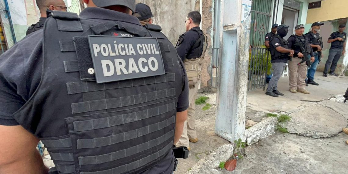 Ex-PM envolvido em extorsões e homicídios é morto em confronto com policiais da Draco