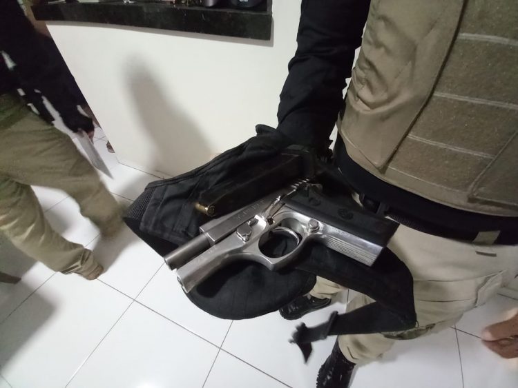 Seis pessoas investigadas por execução são presas durante ‘Operação Efúgio’